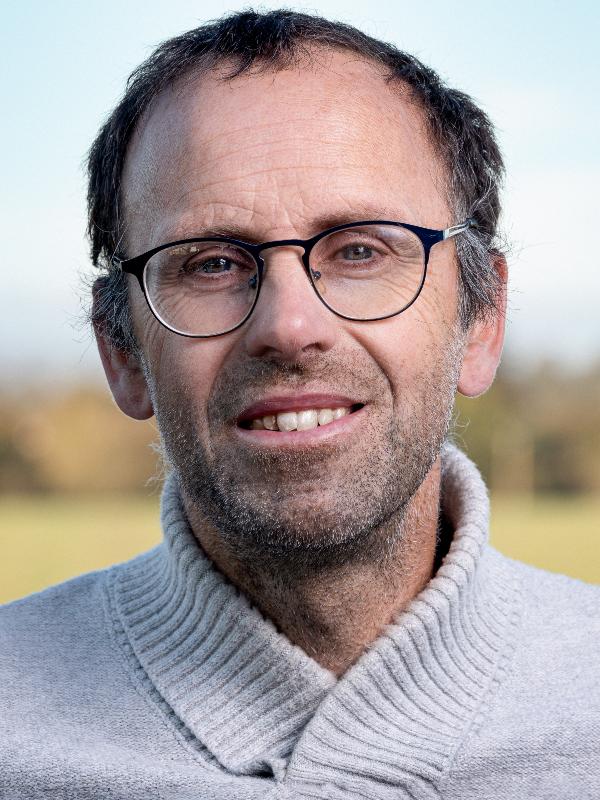 Portrait de Vincent Chesnay éleveur de vaches Angus, Limousine et Takumi de l'exploitation Le Bon Friche